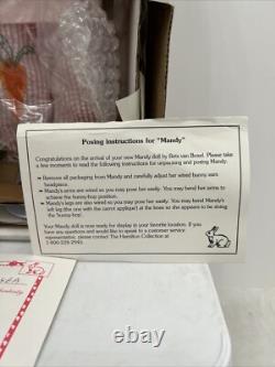 Poupée en porcelaine Mandy vintage 1993 par Bets Van Boxel, lapin