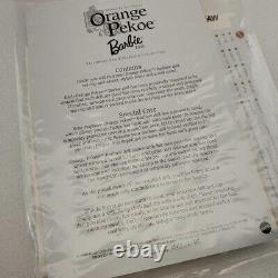 Poupée en porcelaine Orange Pekoe Mattel 25507