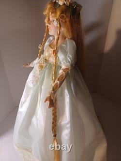 Poupée en porcelaine Raiponce Trouvaille rare Vintage Très collectible Années 1990 En excellent état