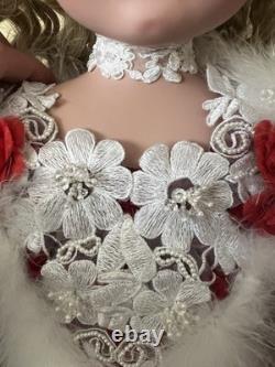 Poupée en porcelaine Rare Rustie&Danbury Mint Assise LE Charlotte 33 pouces