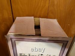 Poupée en porcelaine Rare Rustie Violet Welden Musée des Beaux-Arts Collectible 32 270/1000