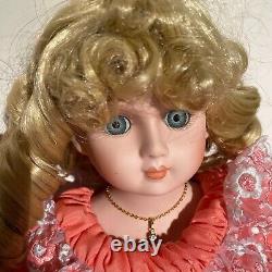 Poupée en porcelaine Vintage 1989 Goebel Betty Jane Carter LuAnne #118 Édition Limitée