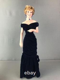 Poupée en porcelaine Vintage Ashton-Drake Blue Diana Princesse de Galles NIB #96001