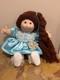 Poupée En Porcelaine Vintage Cabbage Patch Kids Cheveux Tressés Brun Rouge Robe Bleue 1985