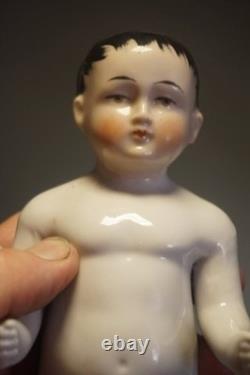 Poupée en porcelaine allemande Frozen Charlie 8