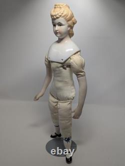 Poupée en porcelaine allemande antique (années 1840-1890) coiffure rare, blonde moulée
