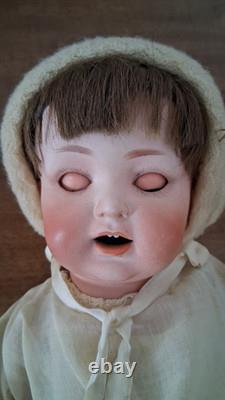 Poupée en porcelaine bisque ancienne fabriquée au Japon (années 1920) Vêtements d'origine