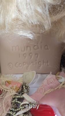 Poupée en porcelaine bisque française Mundia JULIE vintage rare et collectible de 1997, état neuf