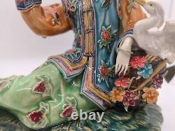 Poupée en porcelaine chinoise rare de Shiwan Wucai