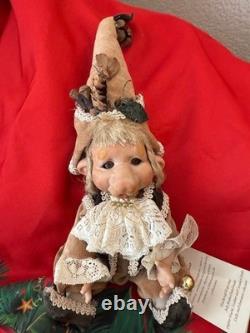 Poupée en porcelaine de 10 pouces, Certificat de Garantie, Fait Main en Italie, Édition Limitée Elf