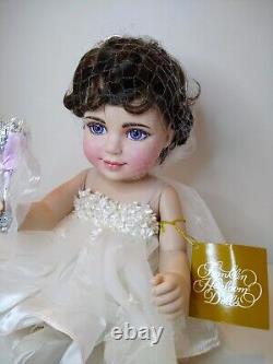 Poupée en porcelaine de bébé portrait vintage d'Elizabeth Taylor par Franklin Mint 12 MIB