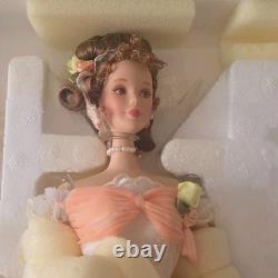 Poupée en porcelaine de collection en édition limitée Barbie Orange Pekoe Victorian Tea