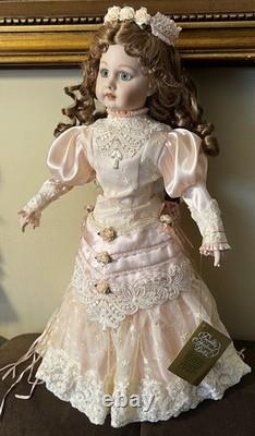 Poupée en porcelaine de reproduction antique Franklin Mint BeBe Thuillier 22 pouces NIB