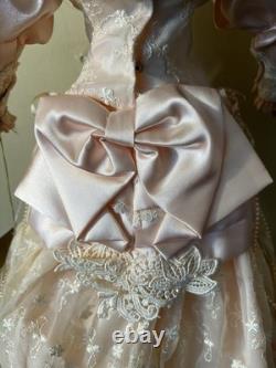 Poupée en porcelaine de reproduction antique Franklin Mint BeBe Thuillier 22 pouces NIB