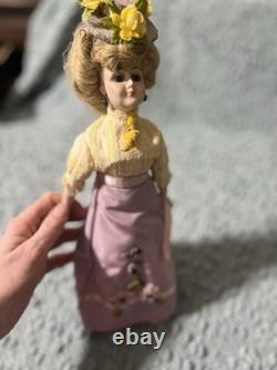 Poupée en porcelaine de style Gibson Girl vintage, mode victorienne faite à la main, reproduction