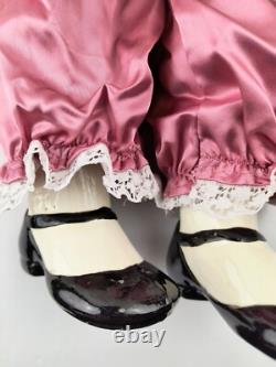 Poupée en porcelaine de style allemand vintage tête en Chine extra grande 32 pouces