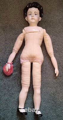 Poupée en porcelaine de style allemand vintage tête en Chine extra grande 32 pouces