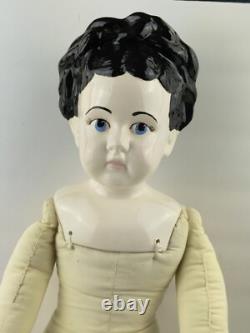 Poupée en porcelaine de style allemand vintage tête en Chine extra grande 32 pouces