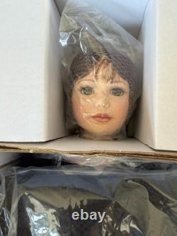 Poupée en porcelaine édition limitée Annabelle Danbury Mint Victorienne Thelma Resch NEUVE