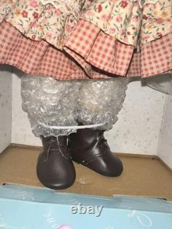 Poupée en porcelaine en édition limitée Vintage Rare MILESTONE Ashley 1155/6000