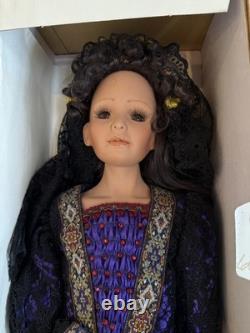 Poupée en porcelaine espagnole ISABELLA de la galerie mondiale Rare, édition limitée Lori Ladd 27