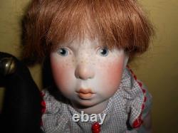 Poupée en porcelaine et en tissu vintage de 18 pouces et bouffon par l'artiste allemande Verena Eising