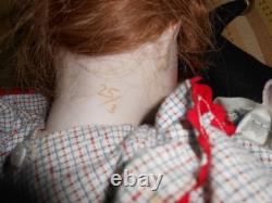 Poupée en porcelaine et en tissu vintage de 18 pouces et bouffon par l'artiste allemande Verena Eising