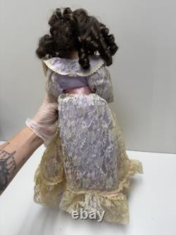 Poupée en porcelaine faite à la main, robe originale, vintage, 16 pouces