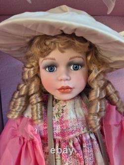 Poupée en porcelaine fille édition limitée VTG, 27 pouces de hauteur, cheveux blonds, tenue, numérotée