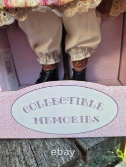Poupée en porcelaine fille édition limitée VTG, 27 pouces de hauteur, cheveux blonds, tenue, numérotée