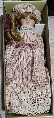 Poupée en porcelaine musicale Schmid vintage 16 des années 1980, neuve, sans boîte