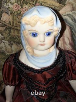 Poupée en porcelaine parienne vintage de 16 pouces Emma Clear, 1944