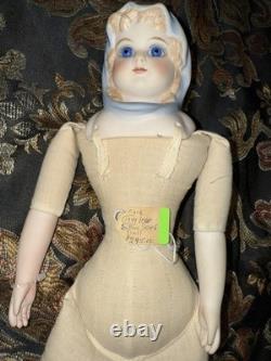 Poupée en porcelaine parienne vintage de 16 pouces Emma Clear, 1944