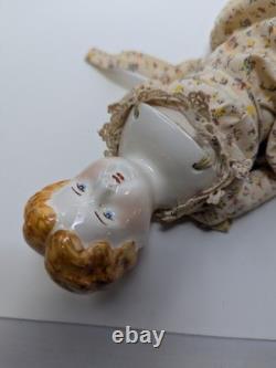 Poupée en porcelaine victorienne antique avec vêtements d'origine