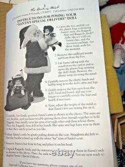 Poupée en porcelaine vintage 1999 de livraison spéciale de Santa avec certificat d'authenticité et accessoires