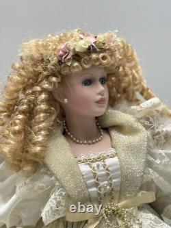 Poupée en porcelaine vintage 25 La collection Broadwey 0381/2400 Ange Espoir