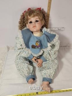 Poupée en porcelaine vintage 25 Non produite en masse. Originale