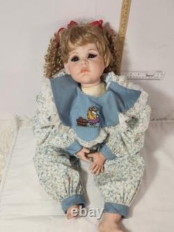 Poupée en porcelaine vintage 25 Non produite en masse. Originale