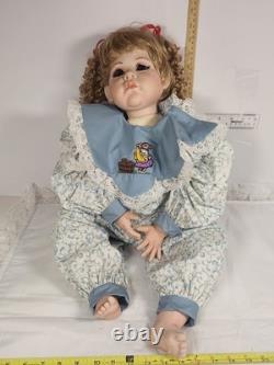 Poupée en porcelaine vintage 25 Non produite en masse. Originale