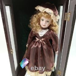 Poupée en porcelaine vintage Ashley Belle collectible (Hayes) avec étui en bois. C2