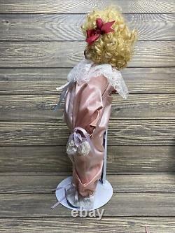 Poupée en porcelaine vintage Brinns 1990 Fille clown Costume rose Dentelle blanche Fleurs 17