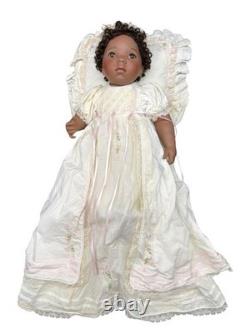 Poupée en porcelaine vintage de bébé afro-américain Donna Rubert de la Danbury Mint