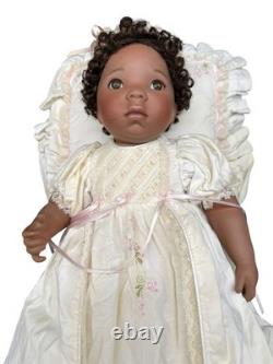 Poupée en porcelaine vintage de bébé afro-américain Donna Rubert de la Danbury Mint