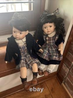 Poupée en porcelaine vintage garçon et fille d'école