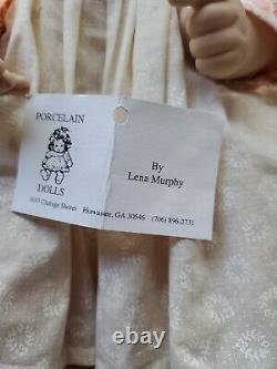 Poupée en porcelaine vintage/ peluche faite à la main fille assise - par Lena Murphy - RARE