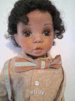 Poupée en porcelaine vintage rare