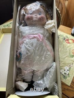 Poupée musicale en porcelaine vintage Goebel Dolly Dingle Bette Ball édition limitée 1993