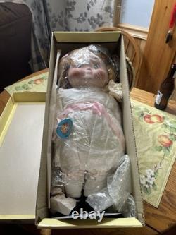 Poupée musicale en porcelaine vintage Goebel Dolly Dingle Bette Ball édition limitée 1993