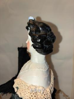 Poupée rare en porcelaine Parian Limbach, dame irlandaise, reine, cheveux hautement sculptés, 14 pouces