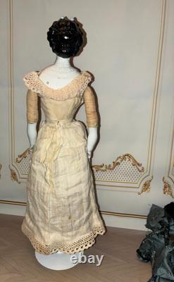Poupée rare en porcelaine Parian Limbach, dame irlandaise, reine, cheveux hautement sculptés, 14 pouces